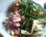 Foto langkah ke 3 dari resep Iwak pe tahu oseng lombok ijo.
