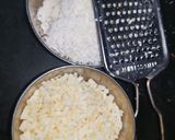 A picture of step 2 of Cheezy Chutney Bombs.