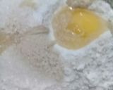 Foto langkah ke 2 dari resep Donat Empuk Tanpa Kentang.