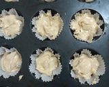 A picture of step 8 of Blueberry cup cakes/muffins#kidsrecipechallenge#4wkschallenge.