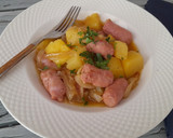 Foto del paso 5 de la receta: Salchichas frescas con patatas