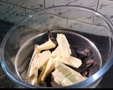 A picture of step 1 of Chocolate cup children treat.