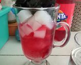 Foto langkah ke 3 dari resep Cincau Nata de coco float.