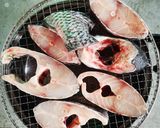 A picture of step 1 of Sour Curry with Fried Tilapia (Gaeng Som Pla Nil Tod).