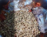 Foto del paso 6 de la receta: Guiso De Lentejas Con Patas De Cerdo