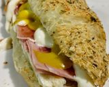 Foto del paso 2 de la receta: BOCADILLO Con Pan de Orégano y Queso Parmesano...!