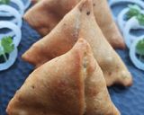 A picture of step 3 of Samosa.