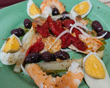 Foto del paso 3 de la receta: Yemas de espárragos con bonito en escabeche y pimiento de piquillo