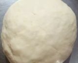 A picture of step 3 of Noodles Stuffed Bunny Chow.