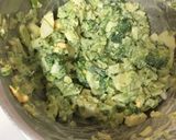 A picture of step 4 of Broccoli and Boiled Egg Salad.
