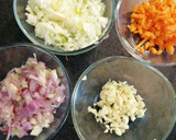 Foto del paso 2 de la receta: Langostinos y palitos de Cangrejo a la Donostiarra