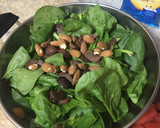 Foto del paso 2 de la receta: Ensalada fresca de espinacas y algo más