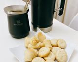 Foto del paso 5 de la receta: Bizcochitos y cuernitos de grasa 😋
