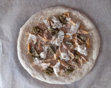Foto del paso 10 de la receta: Pizza de pollo, burrata y salsa pesto