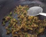 A picture of step 3 of Fry Aloo.