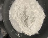Hình bước làm 1 của món Bánh đúc mặn tôm thịt