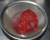 Foto del paso 6 de la receta: Bizcocho de remolacha y chocolate sobre culis de frambuesas