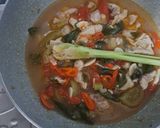 Foto langkah ke 5 dari resep Asem-Asem Ayam.