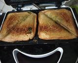 A picture of step 4 of Paneer Mushroom Sandwich.