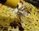 Foto langkah ke 6 dari resep Mie basah goreng.