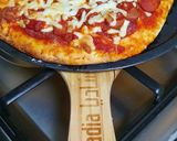 A picture of step 2 of Square Pizza.