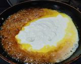 A picture of step 4 of Sooji ka halwa.