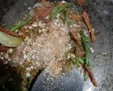 A picture of step 2 of Soupy veg noodles.