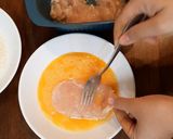 Foto langkah ke 4 dari resep Chicken Katsu Frozen.