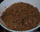 A picture of step 9 of Pizza with minced beef and egg.