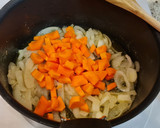Foto del paso 2 de la receta: Potaje de garbanzos con chipirones y gambas