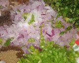 صورة لخطوة 1 من وصفة شربة بيضاء بكريات اللحم