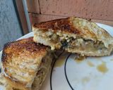 Foto del paso 7 de la receta: Sándwich🥙🍆🍯 de berenjenas tatemadas, cebolla, queso y salsa de garbanzos🌮🌯🧆