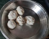 अफगाणी फतीर प्याजा (afgani fatir pyaza recipe in marathi) रेसिपी स्टेप 3 फोटो 