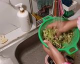 Foto langkah ke 1 dari resep Tumis Bunga Pepaya Teri (tidak pahit).