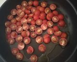 Une image de l'étape 2 de Farfalles au crabe, tomates cerises et citron confit.