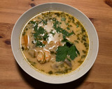 Foto del paso 10 de la receta: Tom Kha Goong (ต้มยำกุ้ง) (Sopa picante Thai con gambas)