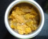 A picture of step 4 of Pumpkin erissery.