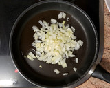 Foto del paso 1 de la receta: Huevos a la Flamenca