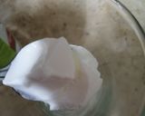 A picture of step 1 of Sweet lassi.