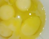 A picture of step 3 of Noodles with potatoes and egg.