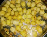 दम आलू (dum aloo recipe in HIndi) रेसिपी चरण 2 फोटो