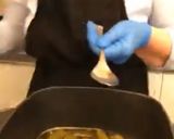 Foto del passaggio 2 della ricetta Risi e bisi alla veneta