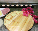 Foto del paso 2 de la receta: Corazones fundidos (empanadillas)