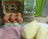 Foto del paso 1 de la receta: Revuelto gramajo con papa al horno mmmm !!!! 😋😋😉