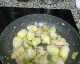 Foto del paso 7 de la receta: Alcachofas con navajuelas en salsa verde