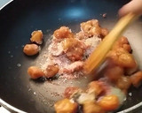 A picture of step 4 of Plum sauce in two different way.