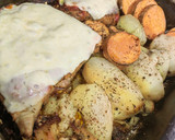 Foto del paso 4 de la receta: Matambrito de cerdo, papas y boniato al horno