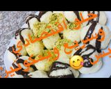 صورة لخطوة 3 من وصفة كرات جوز الهند بمكونين