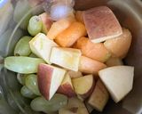A picture of step 1 of Muskmelon 🍈 Apple 🍎 & Grapes 🍇 Smoothie.