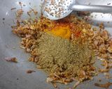 A picture of step 5 of Masala chicken.